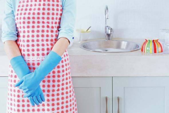 Κρατήστε την κουζίνα καθαρή όσο μαγειρεύετε