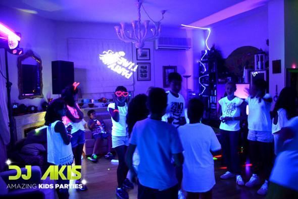 Glowinthedarkparty: η τέλεια ιδέα για τα εφηβικά πάρτυ